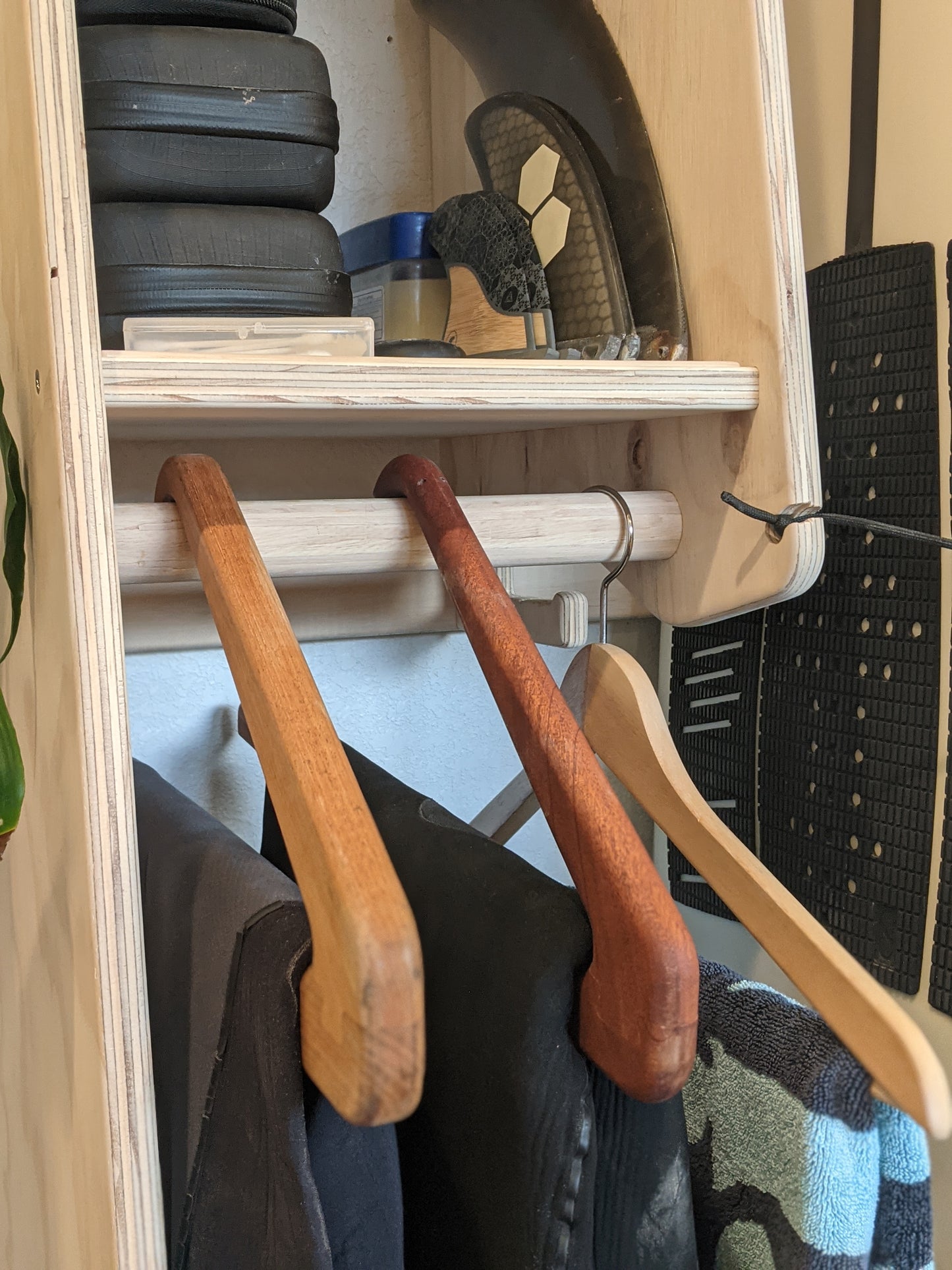 Lil Ripper Surf Locker / Surfboard Storage / Sports Locker
