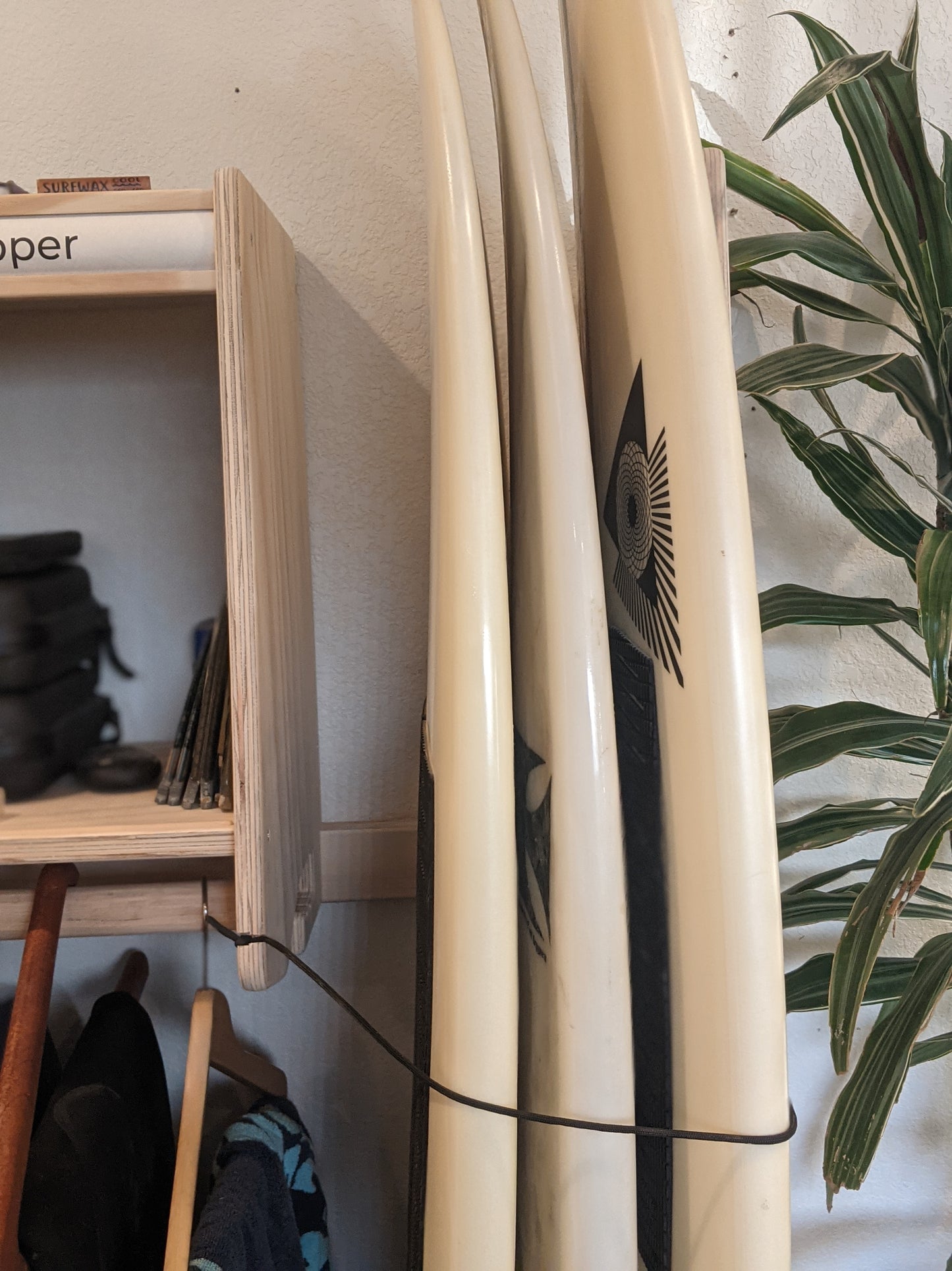 Lil Ripper Surf Locker / Surfboard Storage / Sports Locker