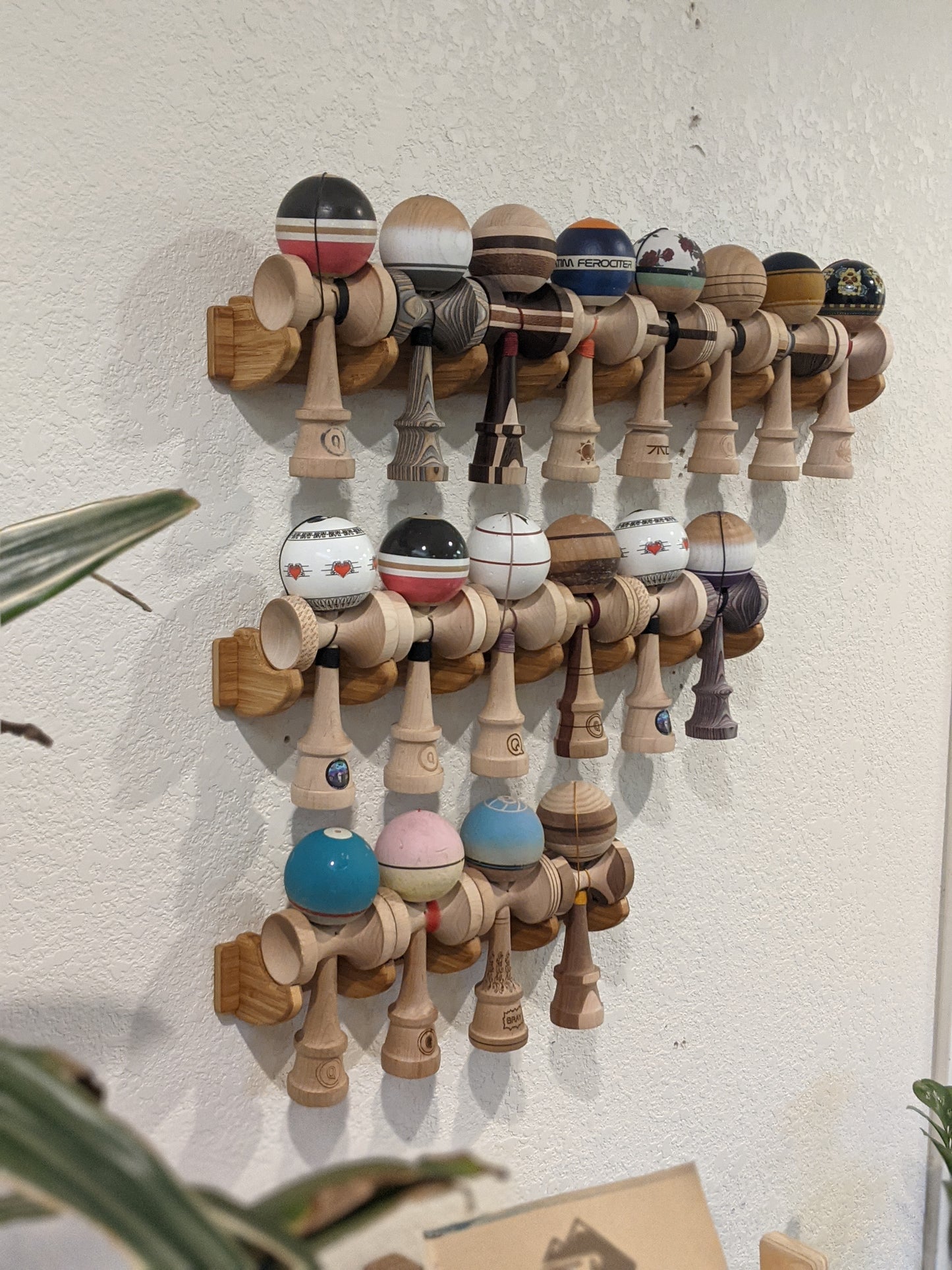 Kendama Rack - Holds 4